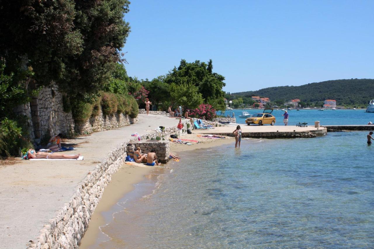 Apartments By The Sea Kampor, Rab - 5037 Εξωτερικό φωτογραφία