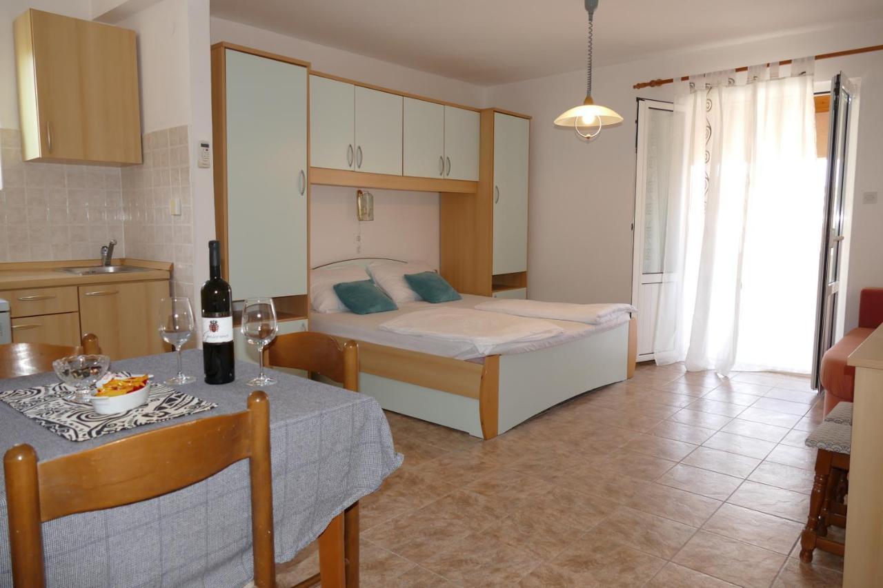 Apartments By The Sea Kampor, Rab - 5037 Εξωτερικό φωτογραφία